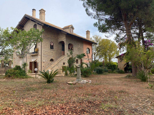 Villa in vendita a Monsampolo Del Tronto (AP)