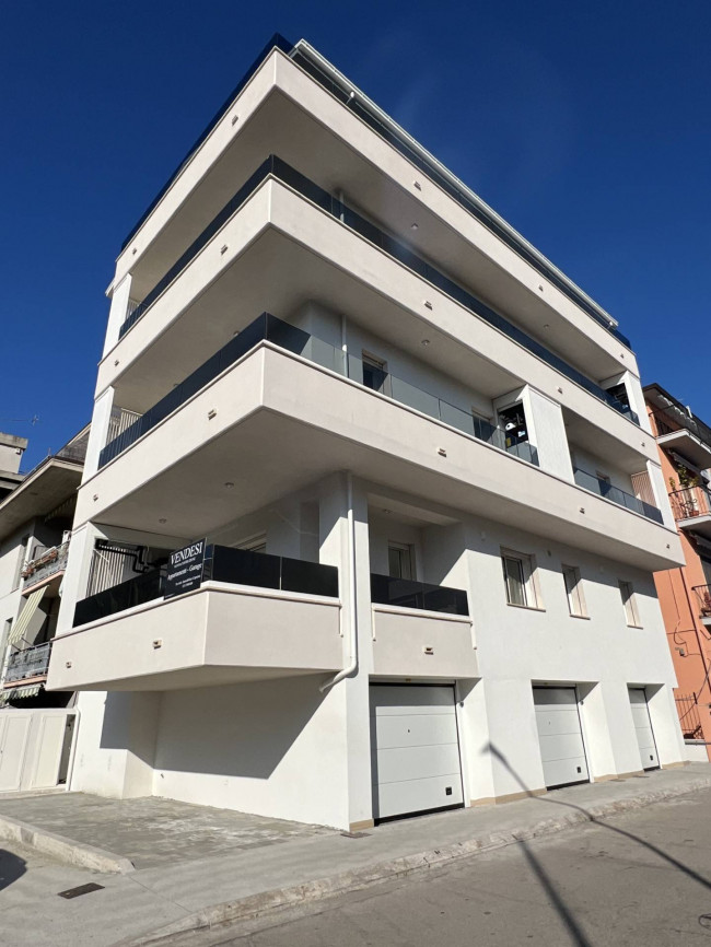 Lombardia House
