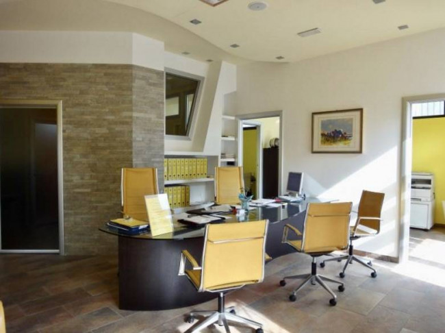 Locale commerciale in vendita a San Benedetto del Tronto