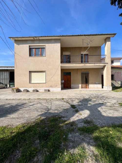 Bifamiliare in Vendita a Ariano Irpino