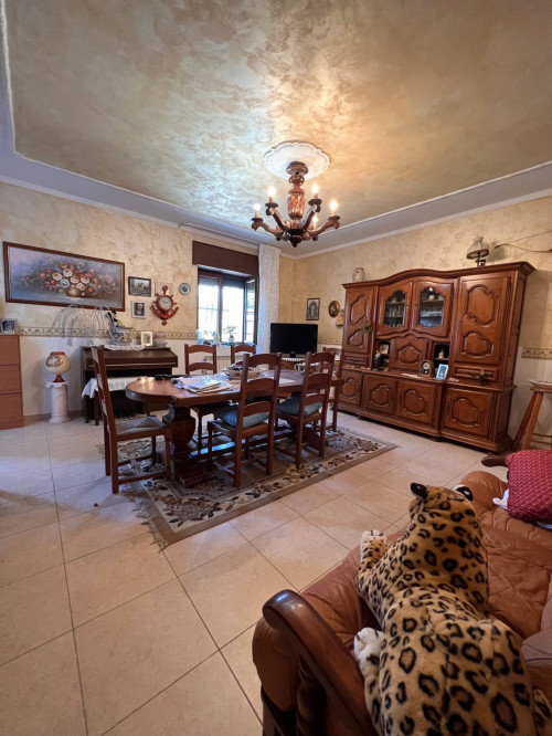 Casa singola in vendita a Montecalvo Irpino