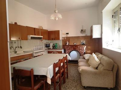 Casa semi-indipendente in vendita a Montecalvo Irpino (AV)