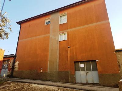 Casa semi-indipendente in vendita a Montecalvo Irpino (AV)