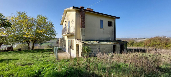 Azienda agrituristica in vendita a Ariano Irpino (AV)