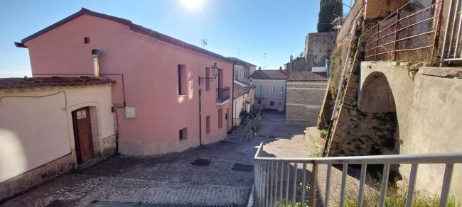 appartamento con terrazzo in vendita a Ariano Irpino