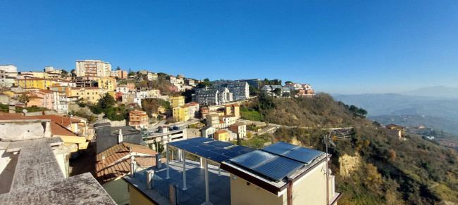 appartamento con terrazzo in vendita a Ariano Irpino