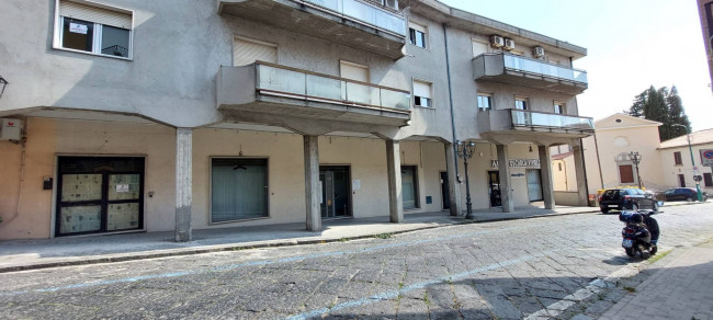 Locale Commerciale in affitto a Ariano Irpino