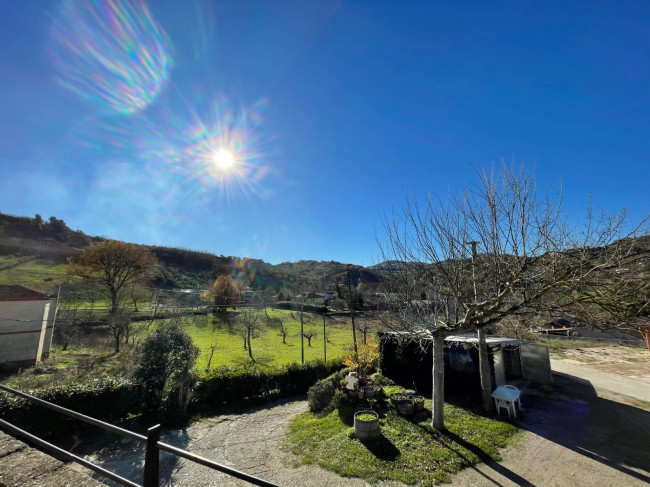 appartamento con terrazzo in vendita a Ariano Irpino