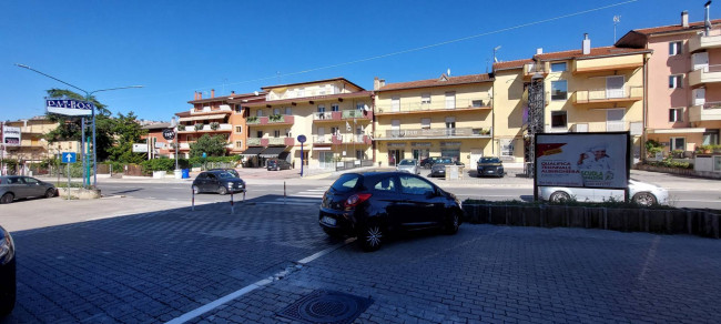 Locale Commerciale in affitto a Ariano Irpino