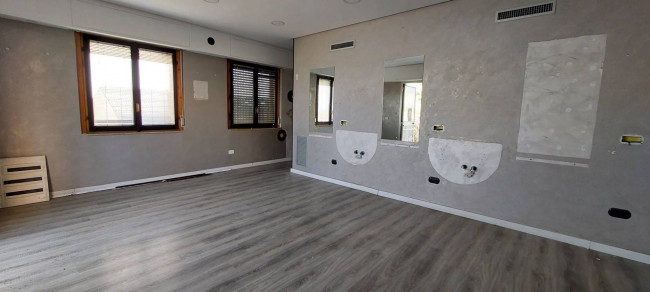 locale commerciale in affitto a Ariano Irpino