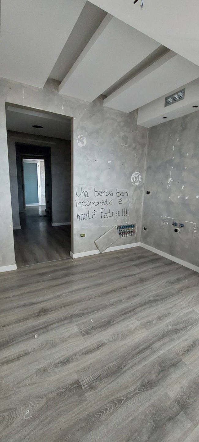 locale commerciale in affitto a Ariano Irpino