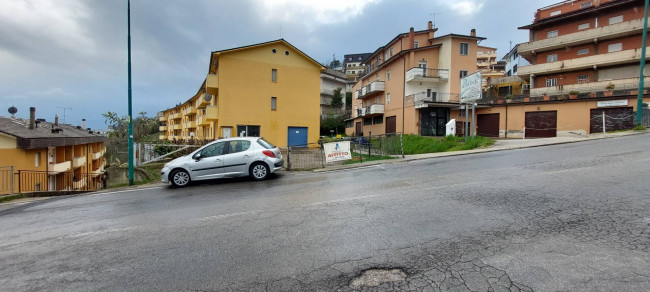 locale commerciale in affitto a Ariano Irpino