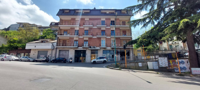 appartamento con terrazzo in vendita a Ariano Irpino