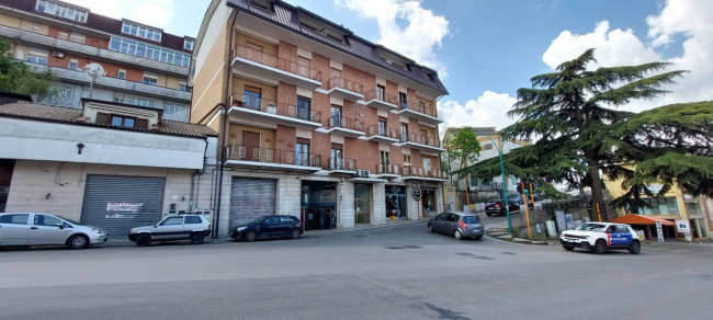 appartamento con terrazzo in vendita a Ariano Irpino