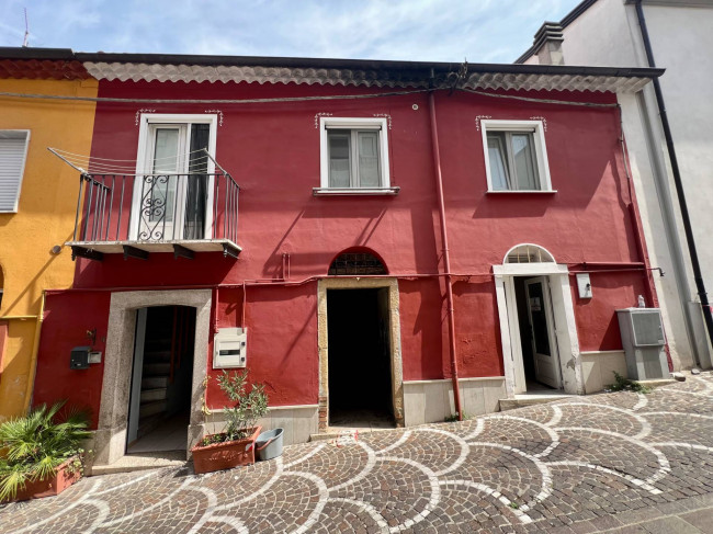 Soluzione Semindipendente in vendita a Ariano Irpino