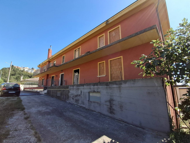 appartamento con terrazzo in vendita a Ariano Irpino