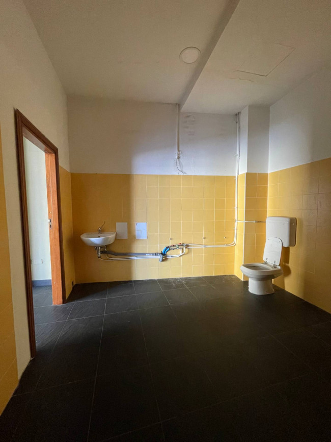 Locale commerciale in affitto a Ariano Irpino