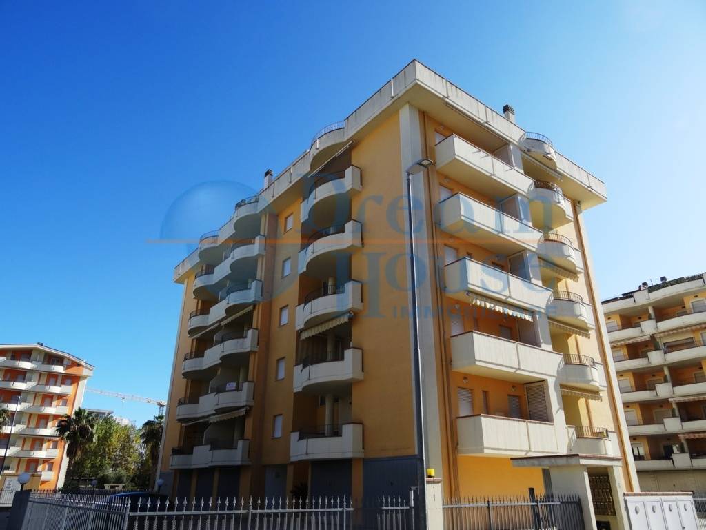  alba adriatica vendita quart: villa fiore/pinete dream house immobiliare srl