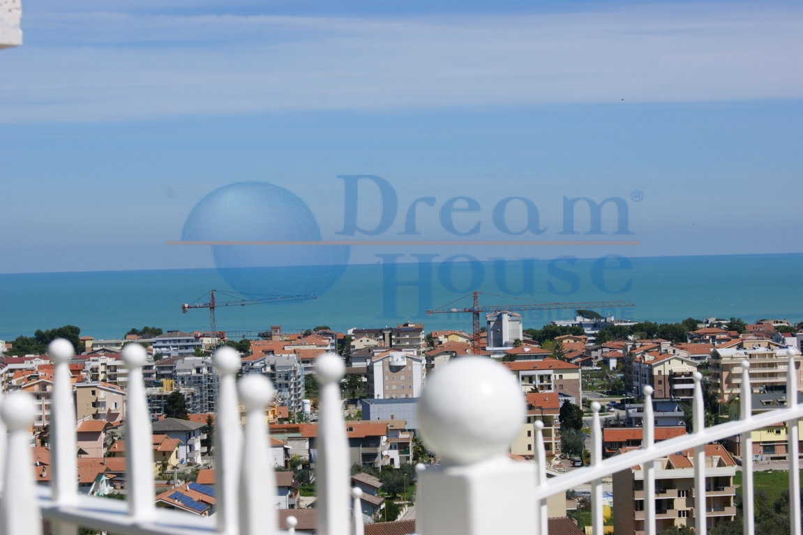 Appartamento TORTORETO vendita  MURACCHE  Dream House Immobiliare Srl