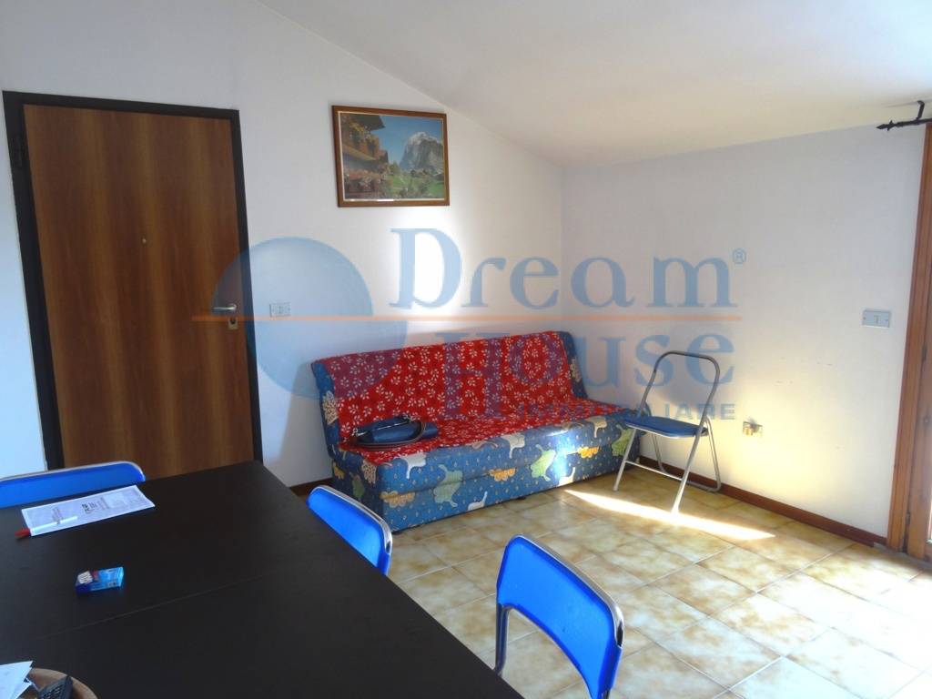 Attico ALBA ADRIATICA vendita  Tra Via Mazzini e Via Trieste  Dream House Immobiliare Srl