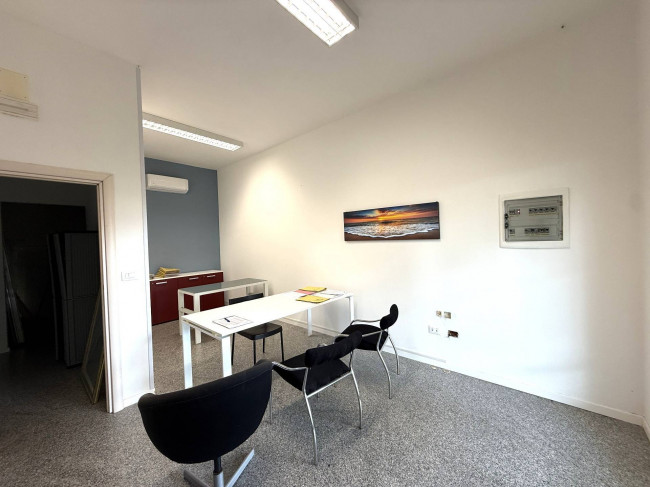 Locale Commerciale in vendita a Martinsicuro