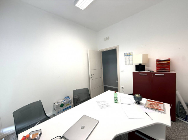 Locale Commerciale in vendita a Martinsicuro