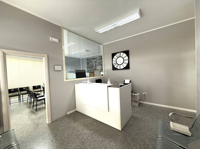 Locale Commerciale in vendita a Martinsicuro