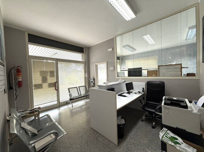 Locale Commerciale in vendita a Martinsicuro