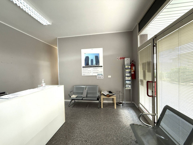 Locale Commerciale in vendita a Martinsicuro