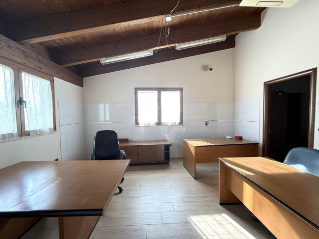 Opificio in vendita a Corropoli