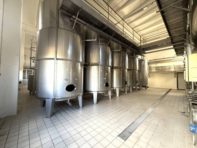 Opificio in vendita a Corropoli