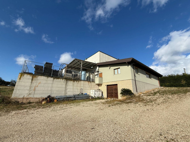 Opificio in vendita a Corropoli