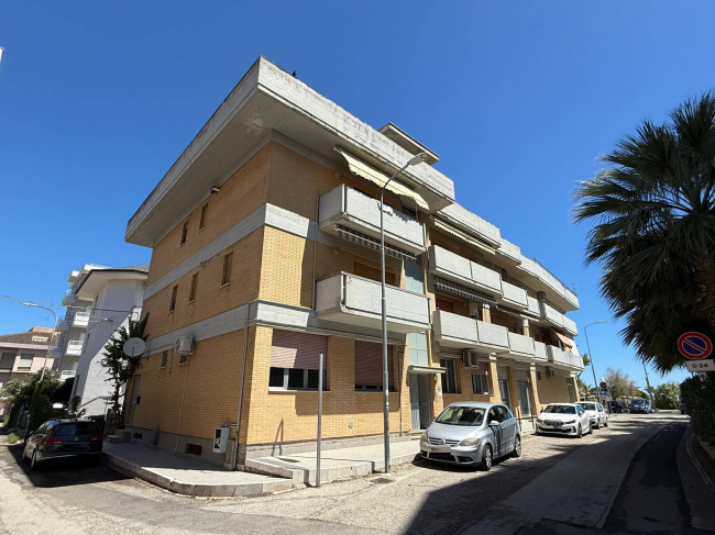 Appartamento piano terra in vendita a Alba Adriatica