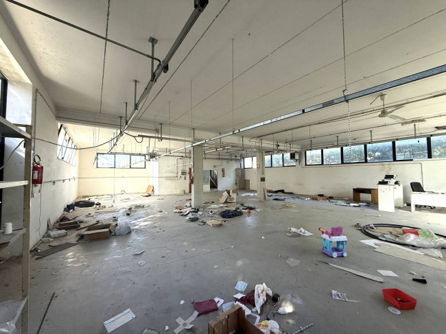 Opificio in vendita a Martinsicuro