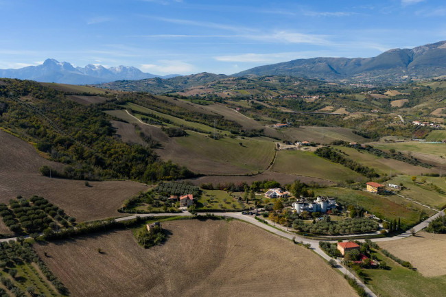 Casa singola/ Villa in vendita a Campli