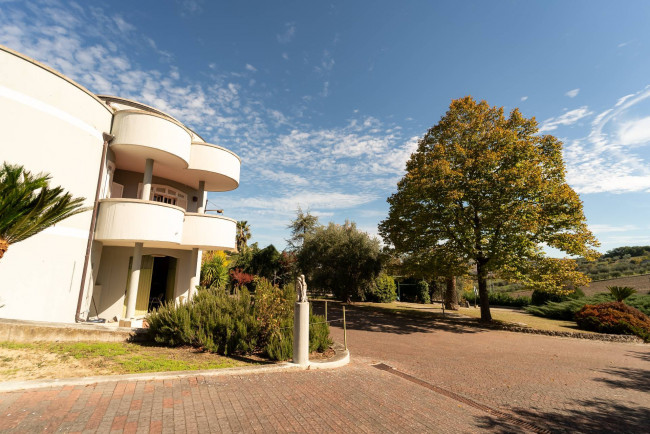 Casa singola/ Villa in vendita a Campli