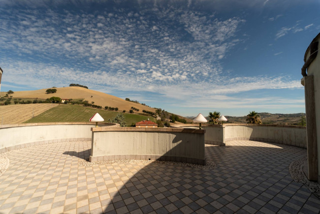 Casa singola/ Villa in vendita a Campli