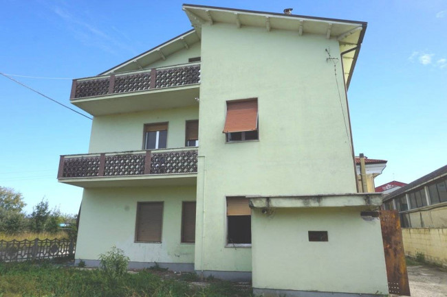 Casa singola/ Villa in vendita a Martinsicuro