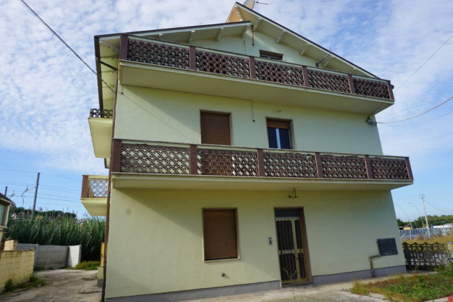 Casa singola/ Villa in vendita a Martinsicuro