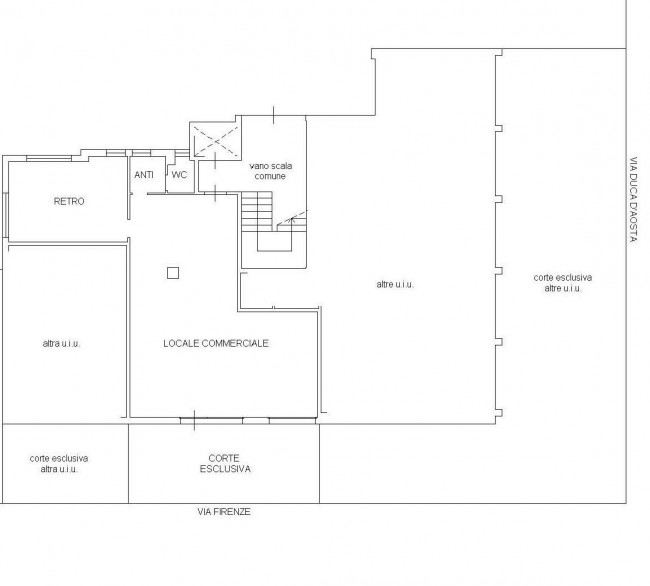 Locale Commerciale in vendita a Alba Adriatica