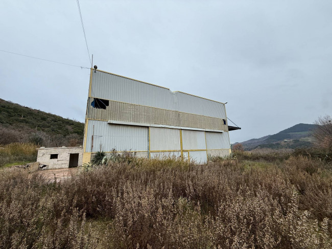 Opificio in vendita a Dogliola