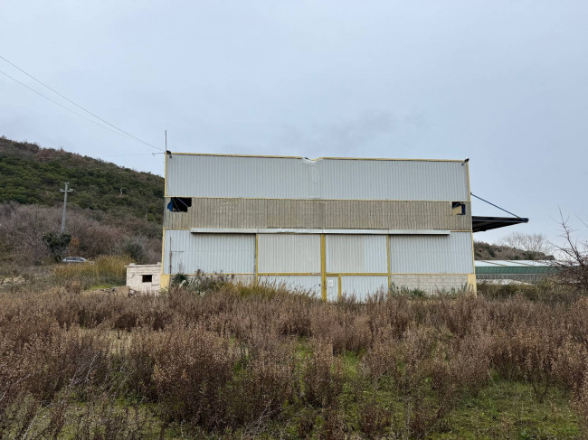 Opificio in vendita a Dogliola