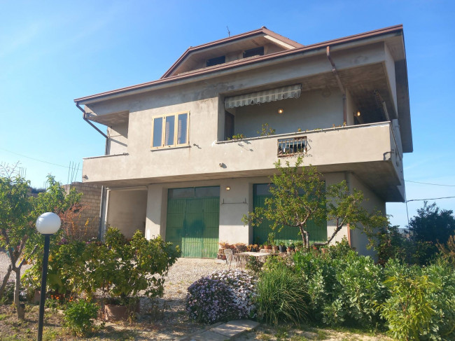 Casa singola/ Villa in vendita a Sant'Omero