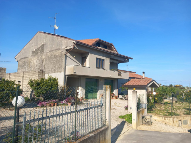 Casa singola/ Villa in vendita a Sant'Omero