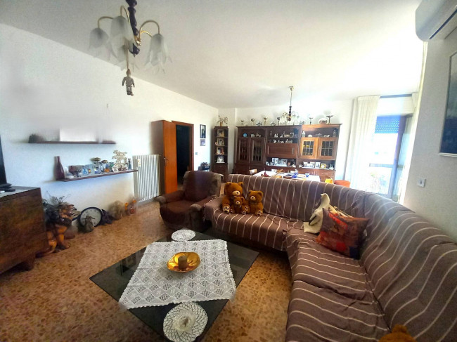 Casa singola/ Villa in vendita a Sant'Omero