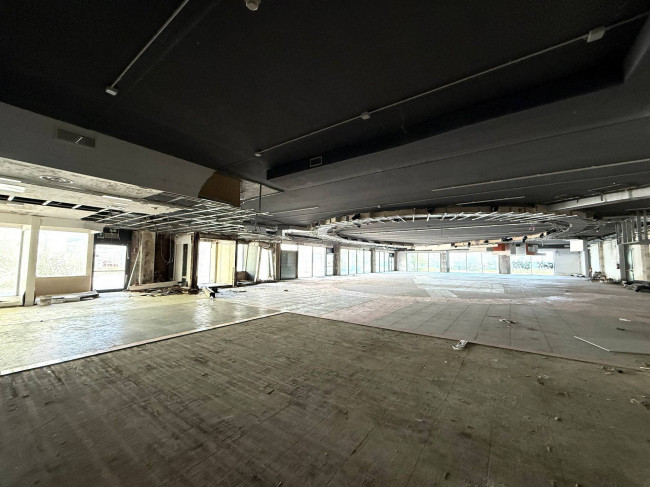 Locale Commerciale in vendita a Martinsicuro