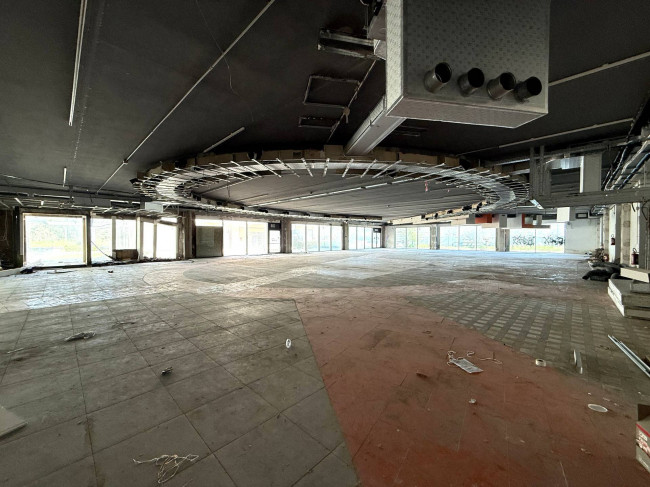 Locale Commerciale in vendita a Martinsicuro