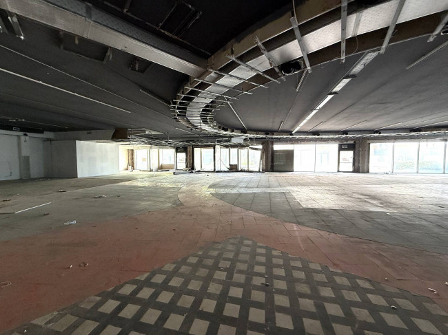 Locale Commerciale in vendita a Martinsicuro