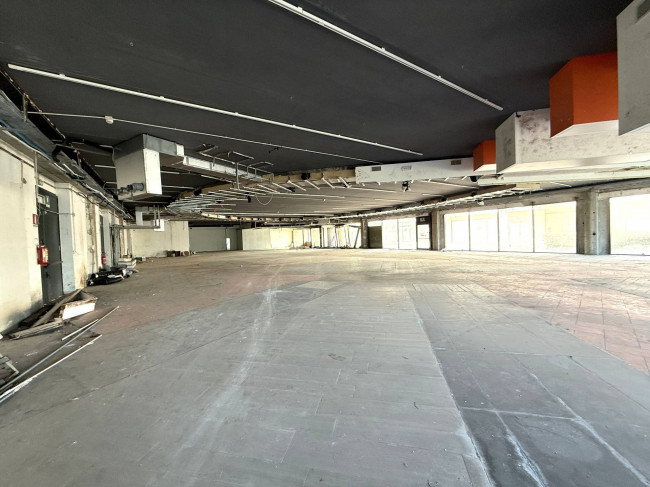 Locale Commerciale in vendita a Martinsicuro