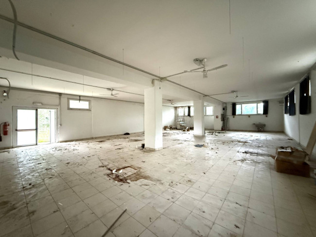 Opificio in vendita a Teramo